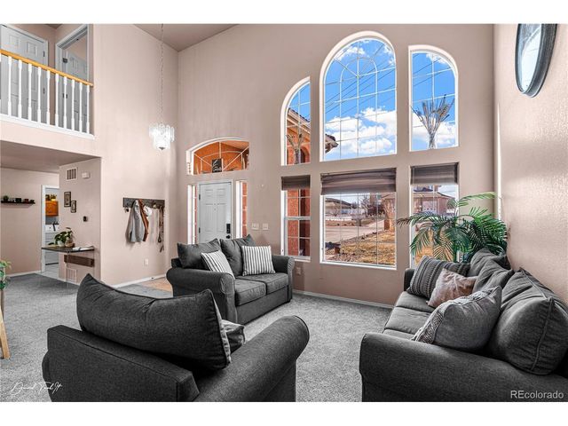 25 Tierra Casa Dr, Pueblo, CO 81005
