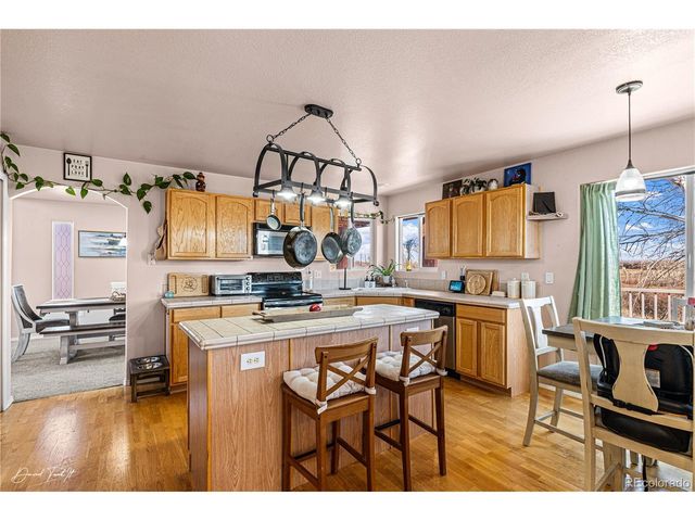 25 Tierra Casa Dr, Pueblo, CO 81005