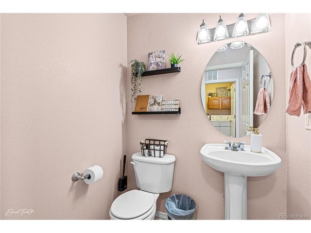 25 Tierra Casa Dr, Pueblo, CO 81005