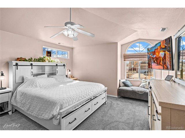 25 Tierra Casa Dr, Pueblo, CO 81005