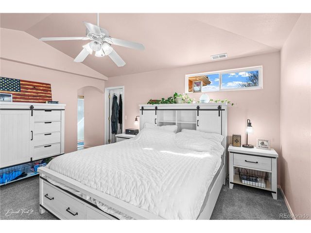 25 Tierra Casa Dr, Pueblo, CO 81005