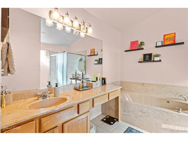 25 Tierra Casa Dr, Pueblo, CO 81005