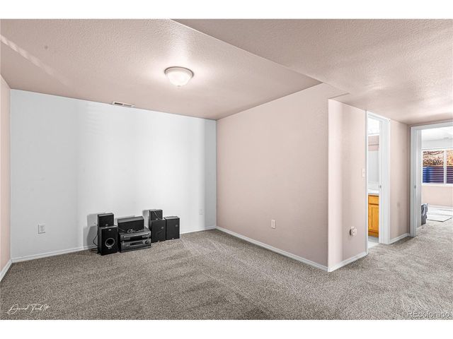 25 Tierra Casa Dr, Pueblo, CO 81005