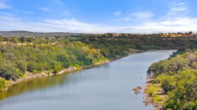 10 Pedernales Canyon TRL, Spicewood, TX 78669