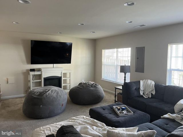 108 ROTUNDA, Stephenson, VA 22656