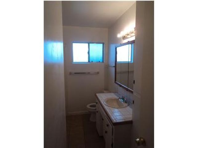 580 Harris Drive, Shafter, CA 93263