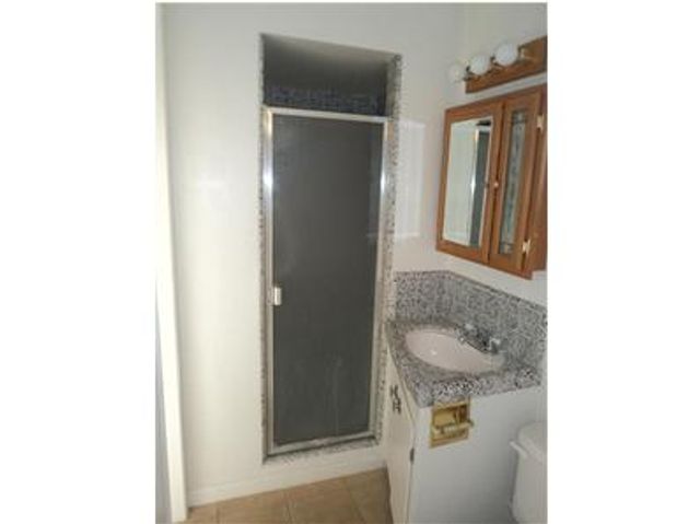 580 Harris Drive, Shafter, CA 93263