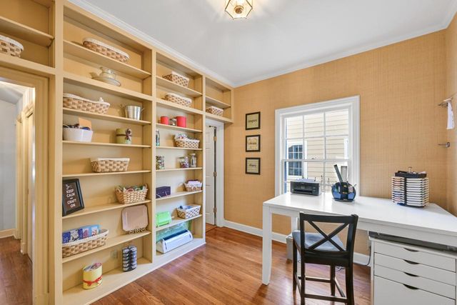 705 W Bradley ROAD, River Hills, WI 53217