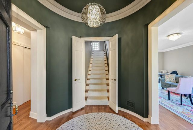 705 W Bradley ROAD, River Hills, WI 53217