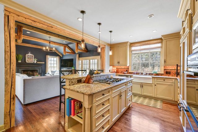 705 W Bradley ROAD, River Hills, WI 53217