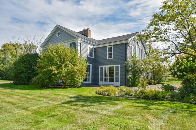 705 W Bradley ROAD, River Hills, WI 53217