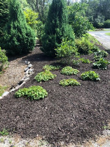 705 W Bradley ROAD, River Hills, WI 53217