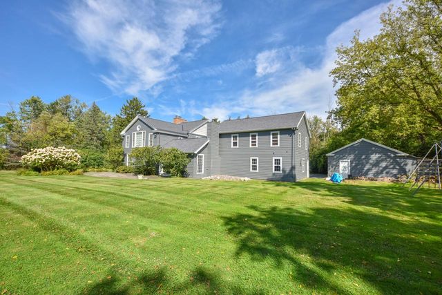 705 W Bradley ROAD, River Hills, WI 53217