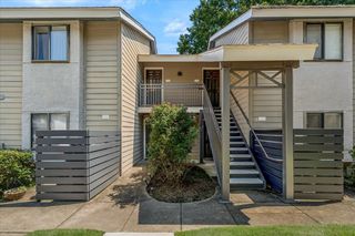 1813 Birch Post Cv Unit 107, Germantown, TN 38138