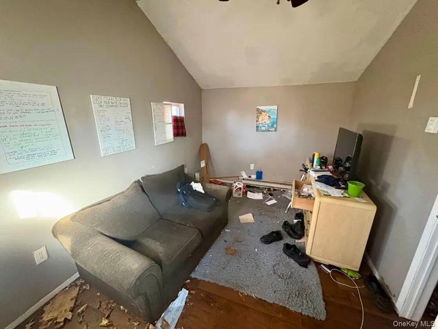 11 Tell Avenue, Deer Park, NY 11729