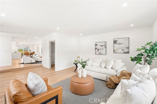 6027 Daisy Place, San Diego, CA 92114