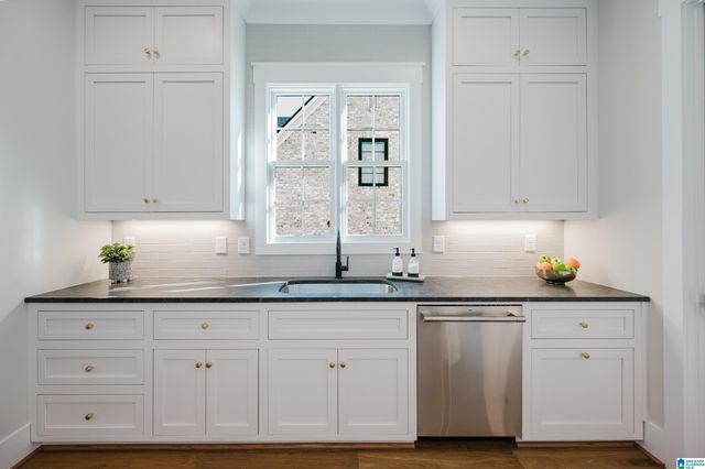 813 SOUTHBEND LANE, Vestavia Hills, AL 35216