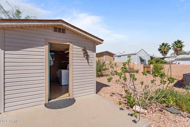 21300 W OUTLAW Drive, Congress, AZ 85332