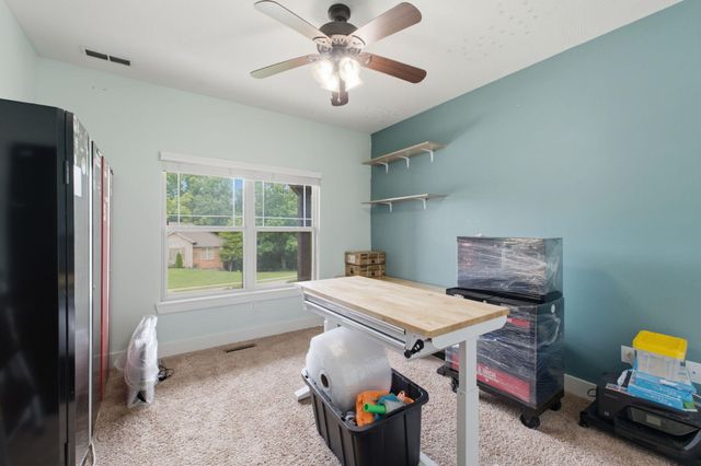 1813 N 7th Avenue, Ozark, MO 65721