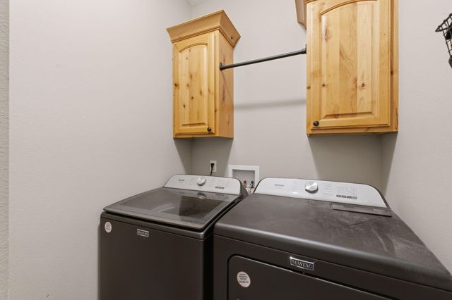 1813 N 7th Avenue, Ozark, MO 65721