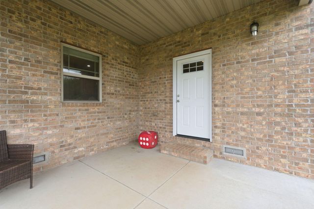 1813 N 7th Avenue, Ozark, MO 65721