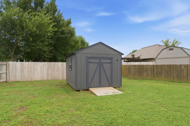 1813 N 7th Avenue, Ozark, MO 65721