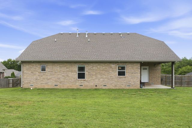 1813 N 7th Avenue, Ozark, MO 65721