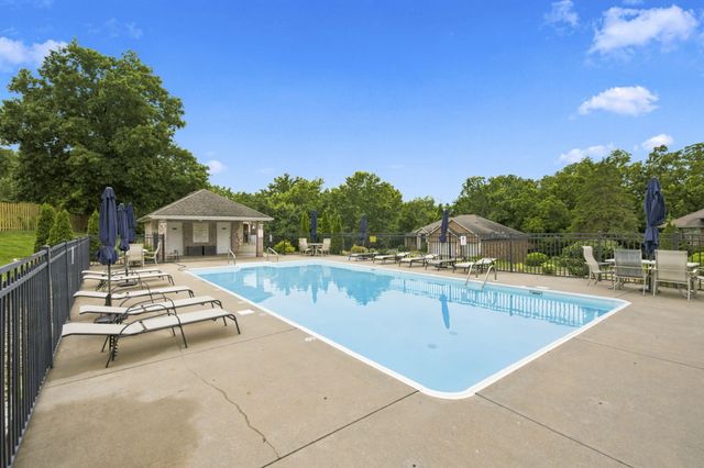 1813 N 7th Avenue, Ozark, MO 65721