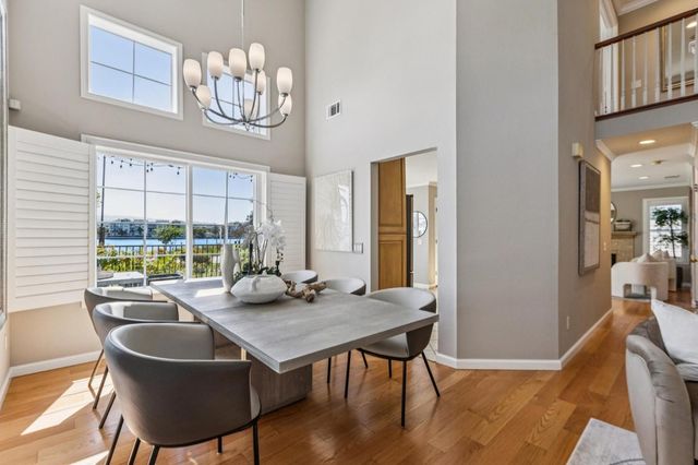 392 Saint Martin Drive, Redwood Shores, CA 94065