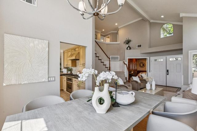 392 Saint Martin Drive, Redwood Shores, CA 94065