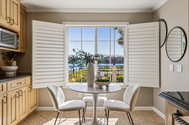 392 Saint Martin Drive, Redwood Shores, CA 94065