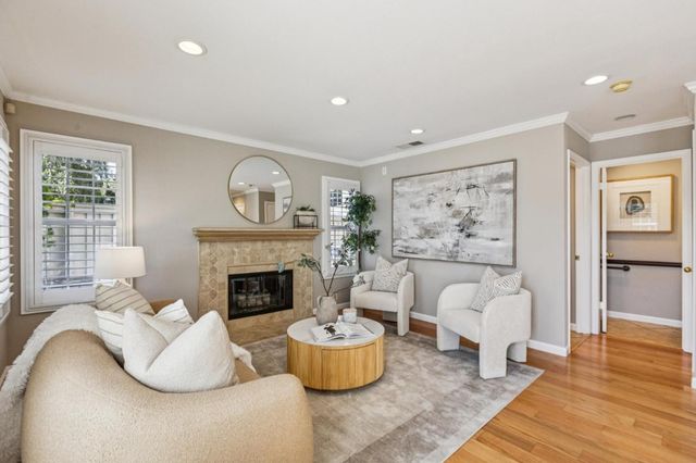 392 Saint Martin Drive, Redwood Shores, CA 94065
