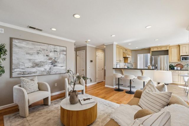 392 Saint Martin Drive, Redwood Shores, CA 94065