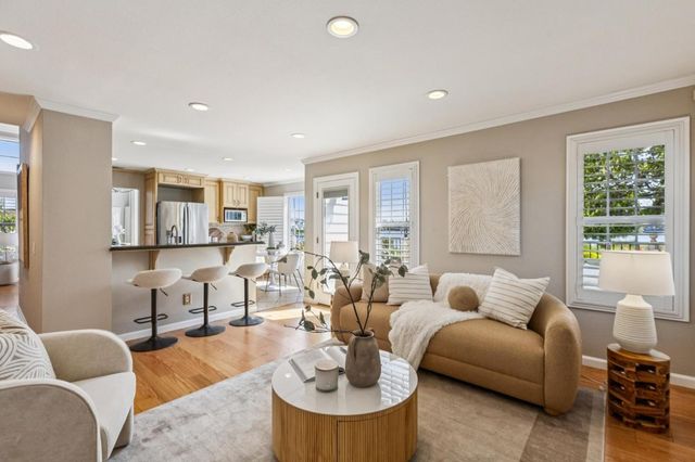 392 Saint Martin Drive, Redwood Shores, CA 94065
