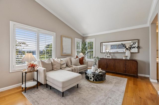 392 Saint Martin Drive, Redwood Shores, CA 94065