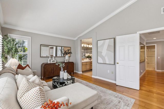 392 Saint Martin Drive, Redwood Shores, CA 94065