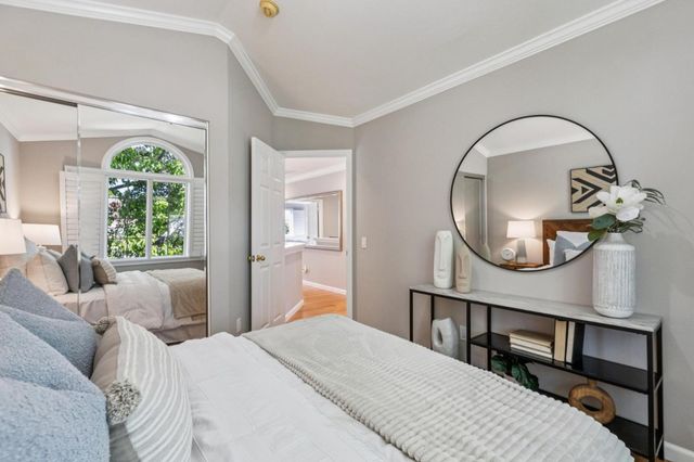 392 Saint Martin Drive, Redwood Shores, CA 94065