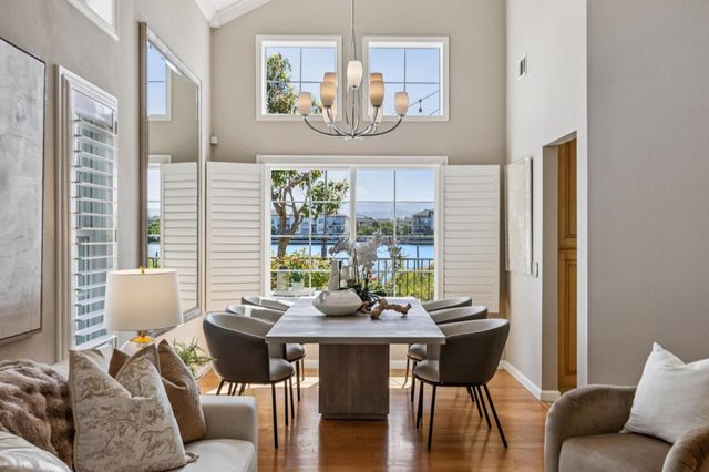 392 Saint Martin Drive, Redwood Shores, CA 94065