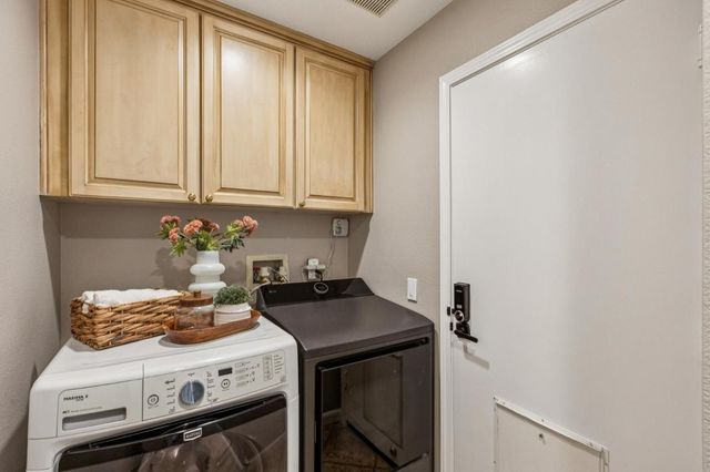392 Saint Martin Drive, Redwood Shores, CA 94065