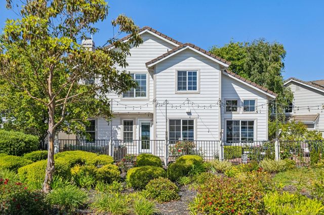 392 Saint Martin Drive, Redwood Shores, CA 94065