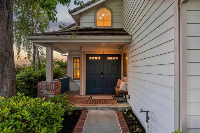 392 Saint Martin Drive, Redwood Shores, CA 94065