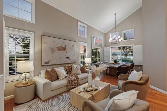 392 Saint Martin Drive, Redwood Shores, CA 94065