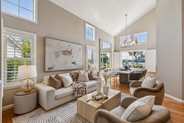 392 Saint Martin Drive, Redwood Shores, CA 94065