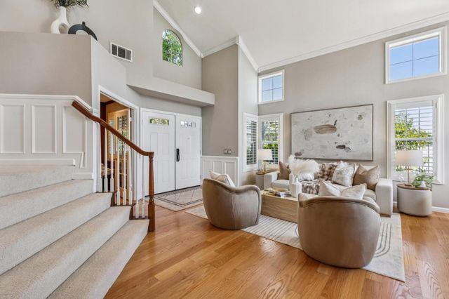 392 Saint Martin Drive, Redwood Shores, CA 94065