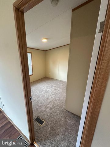 52 LORI CIR, Mechanicsburg, PA 17050