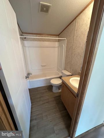 52 LORI CIR, Mechanicsburg, PA 17050