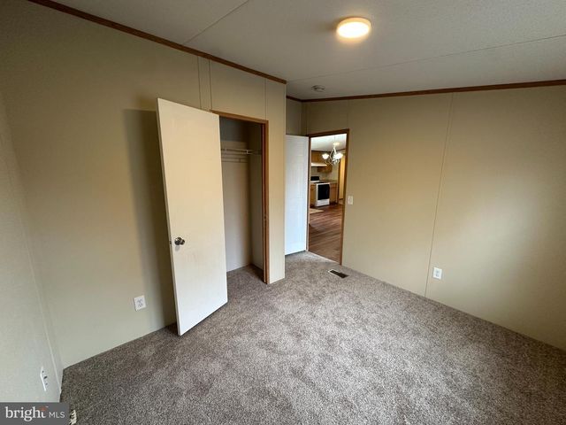 52 LORI CIR, Mechanicsburg, PA 17050