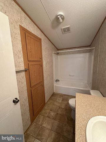 52 LORI CIR, Mechanicsburg, PA 17050