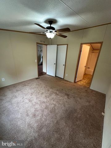 52 LORI CIR, Mechanicsburg, PA 17050