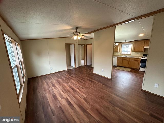 52 LORI CIR, Mechanicsburg, PA 17050